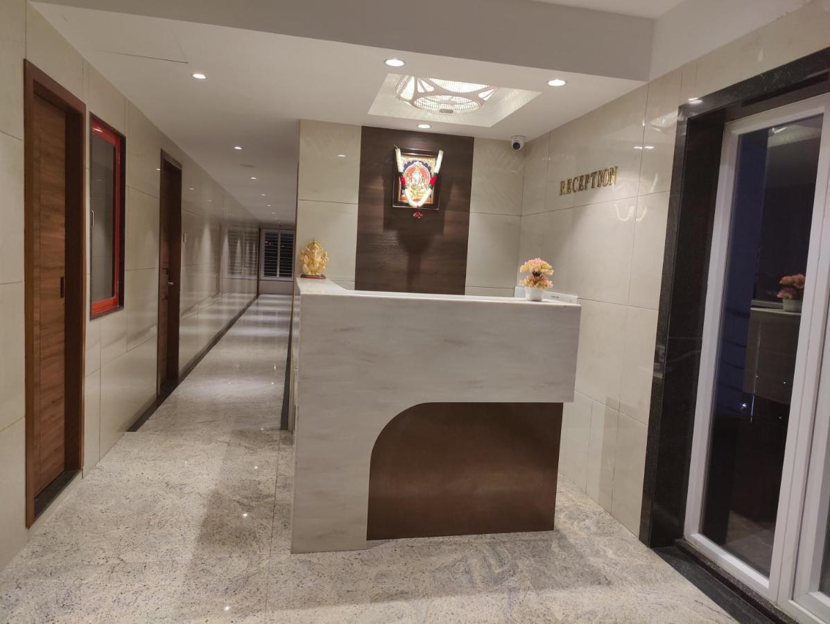 Rr Mount Elite Suites Chennai Bagian luar foto